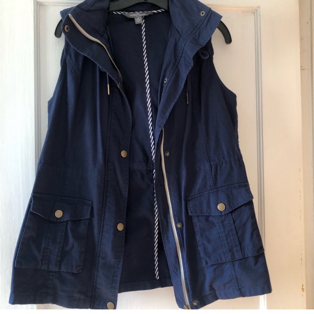 Market & Spruce Hooded Utility Vest